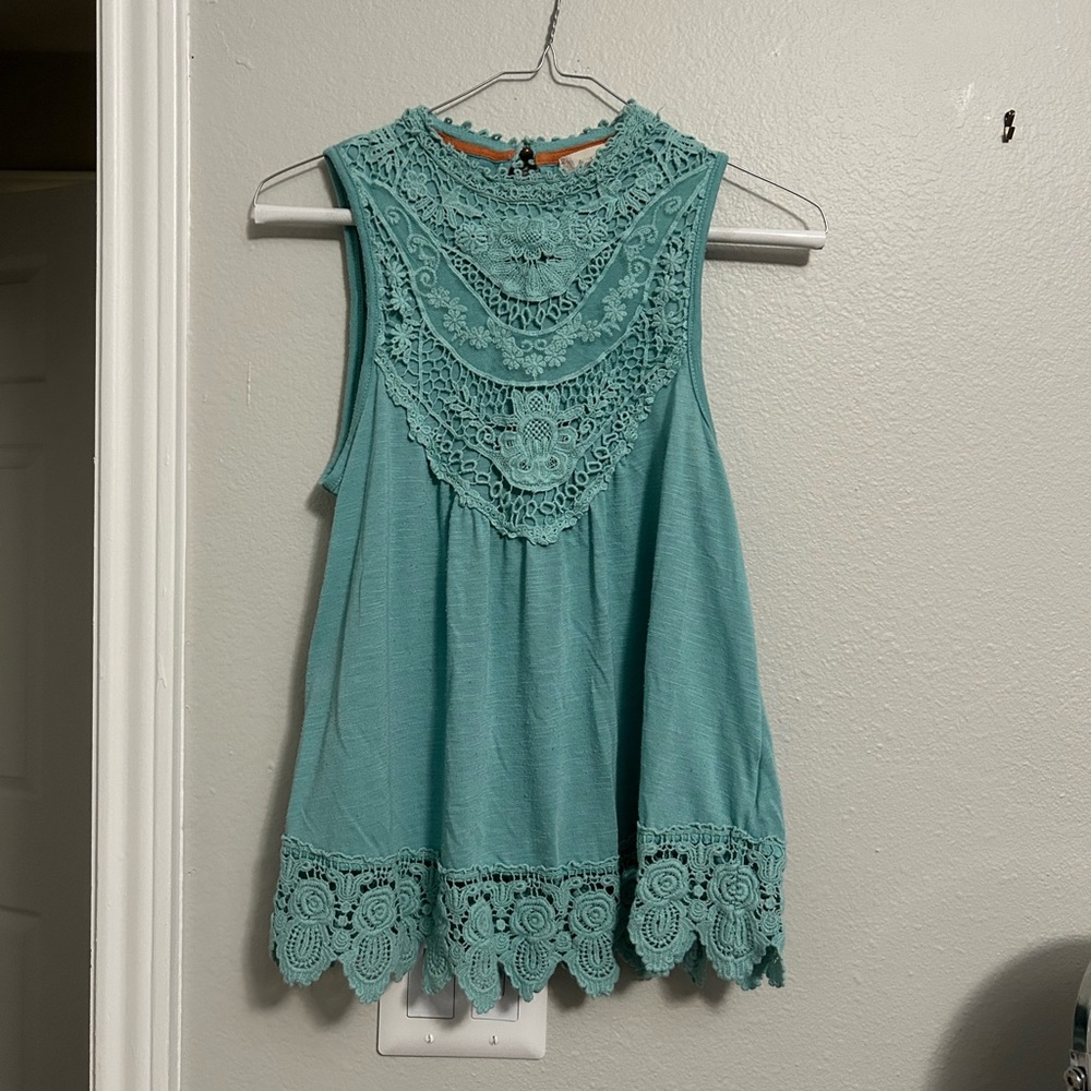 Altar’d State Tank Top with Lace Pattern Women’s Size Small
